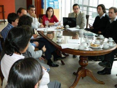 Histor�a Cl�nica Digital: Nigra se reuni� con el rector de la ULP