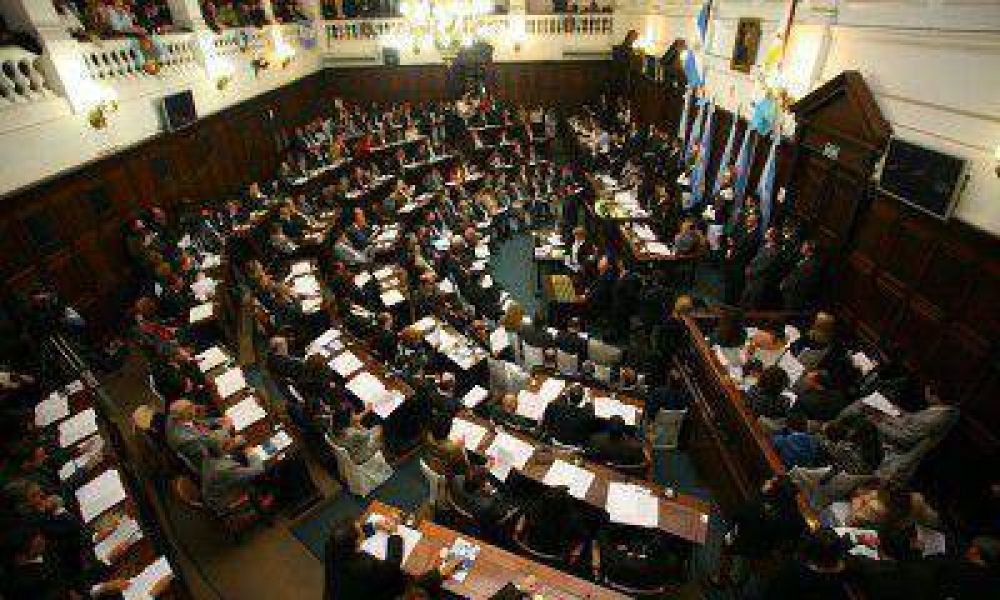 El oficialismo busca frenar los despidos de Vale con un proyecto que sanciona a las empresas