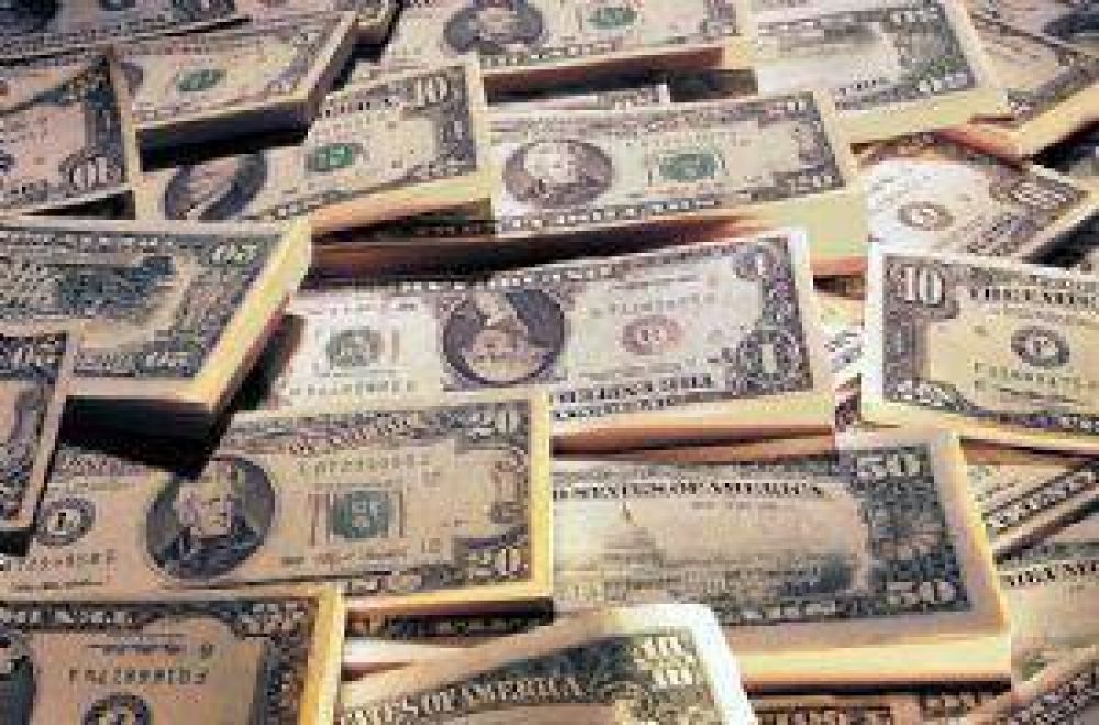 El d�lar blue sube a $ 8,30 y rompe el r�cord en Mendoza
