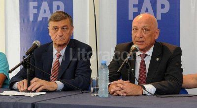 Binner acus� al kirchnerismo de querer "tumbar" al gobierno santafesino