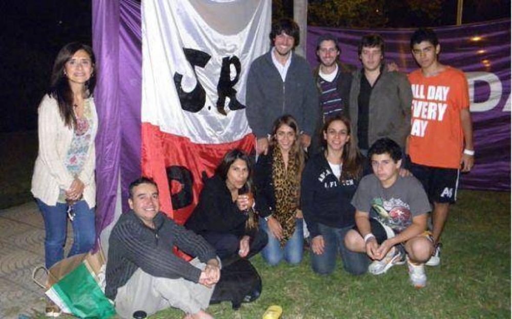 La UCR sali� a la calle para concientizar sobre la importancia del boleto universitario
