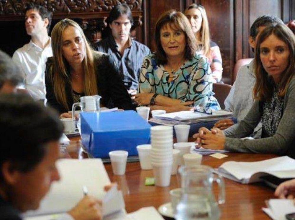 La Municipalidad defendi� en el Concejo su pol�tica de concesiones