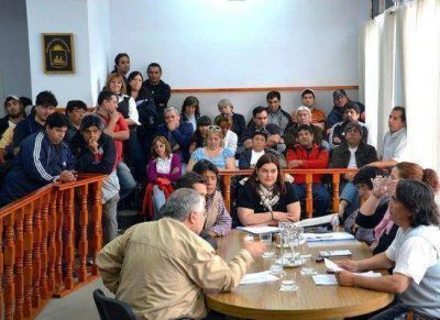 Proponen pasar sumas al b�sico en marzo y abril