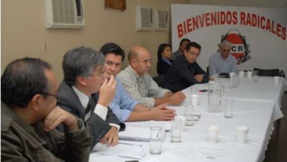 La oposici�n judicializar� el decreto de regal�as mineras
