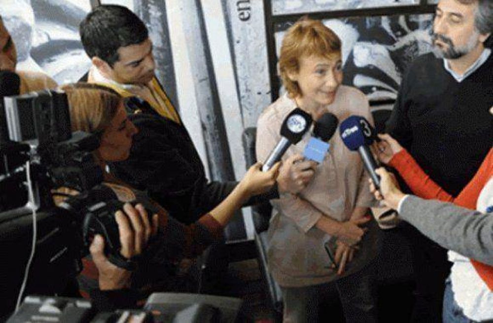 Fabina R�os se proyecta a nivel nacional