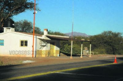 Puestos policiales de Tinogasta no funcionan por falta de agua y luz