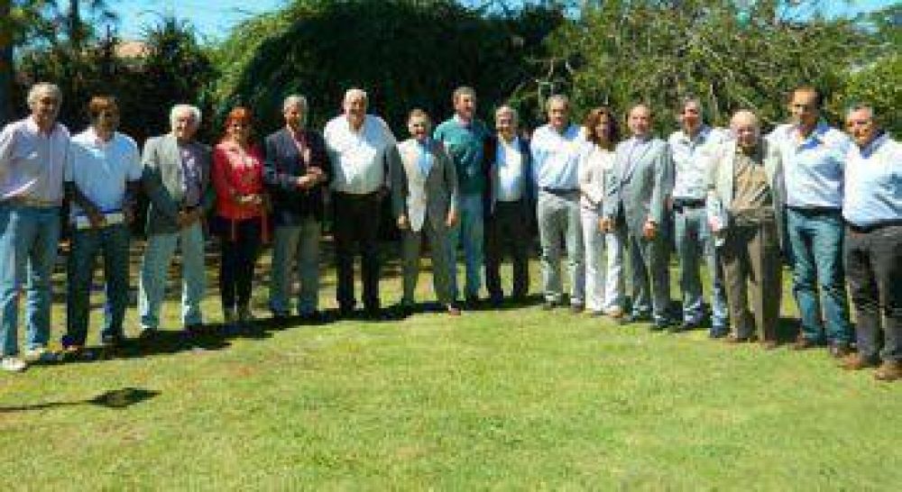Puja CFK - Scioli: intendentes preocupados