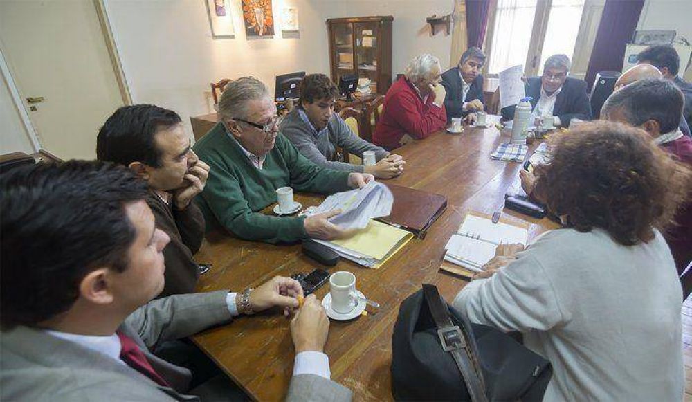 Reuni�n con la CEAL por las tarifas de agua potable