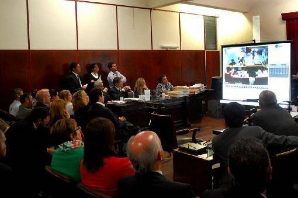 Caso P�paro: Burgos se autolesion� y debe recibir tratamiento psicol�gico