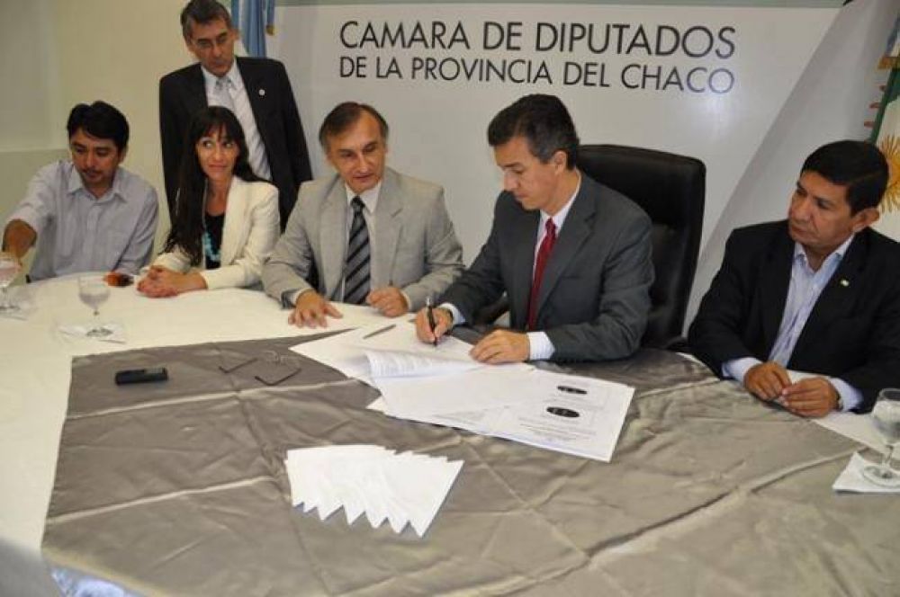 C�mara de Diputados y Educaci�n acordaron capacitaci�n para el personal