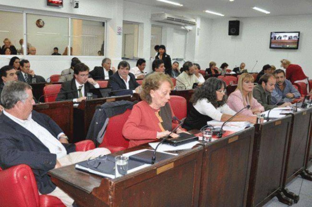 El Poder Legislativo aprob� con matices su aumento salarial