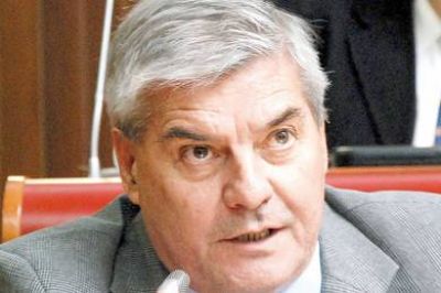 �Das Neves y Garc�a act�an como si fueran los due�os del bloque del Modelo Chubut�