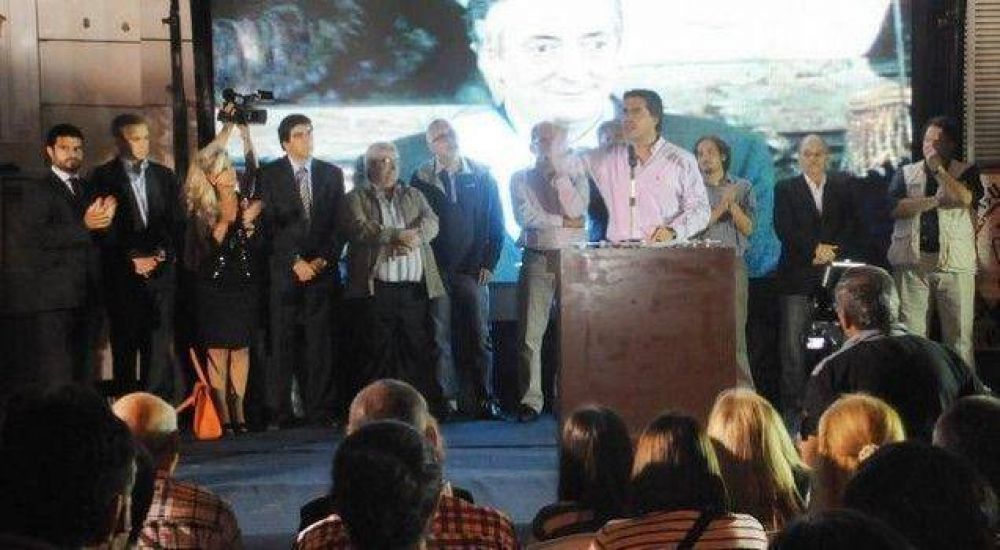 Capitanich abri� la muestra "N�stor por Todos"