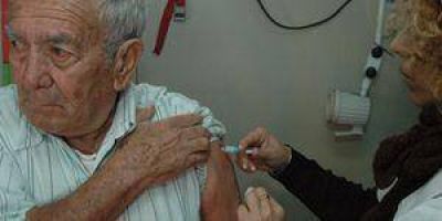  Lanzan campa�a de vacunaci�n antigripal