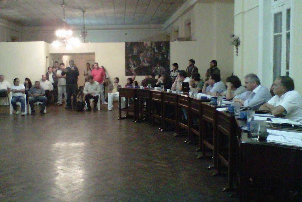 El Concejo aprob� en general las ordenanzas fiscal e impositiva y pas� a cuarto intermedio