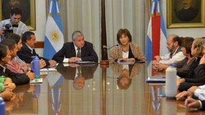 Tras la paritaria salarial: gobierno y gremios docentes vuelven a encontrarse	 