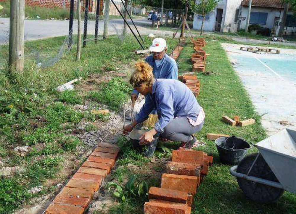 Avanzan los trabajos en el Centro Integrador Comunitario del barrio Lubo