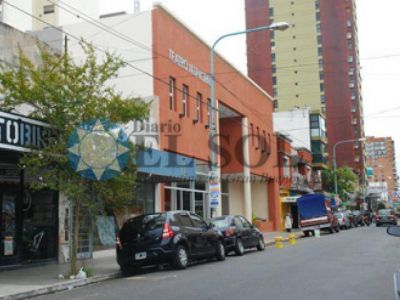 El Teatro, para abril