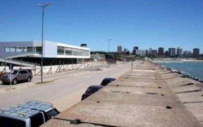Vigiladores de la terminal de cruceros exigen el pago de sueldos