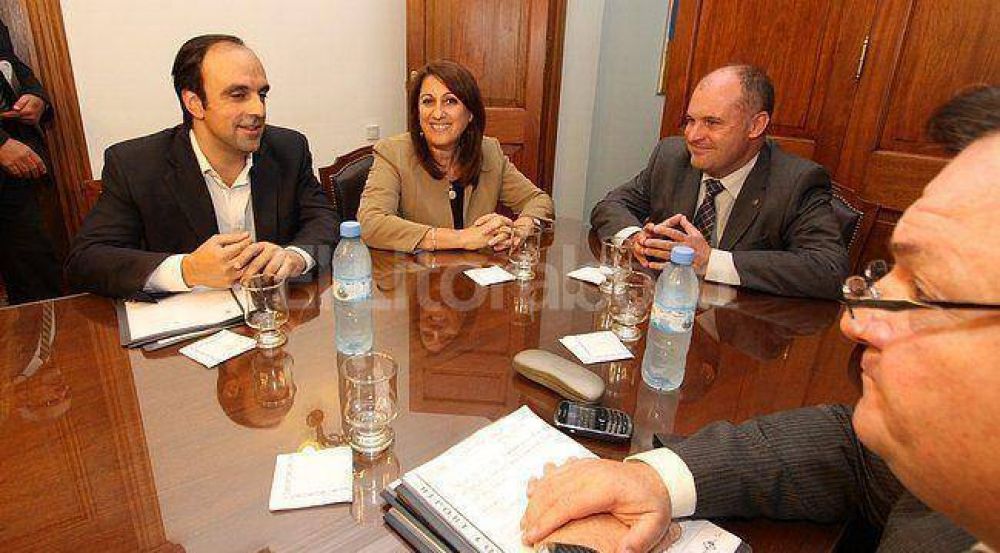 Corral y Fein insistieron con el Fondo de Obras Menores