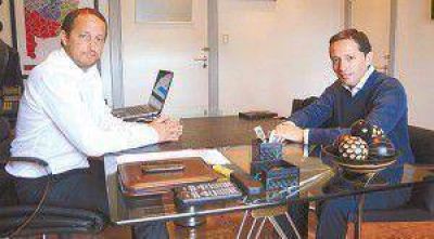 Mart�n y Gray acordaron una agenda de trabajo conjunta
