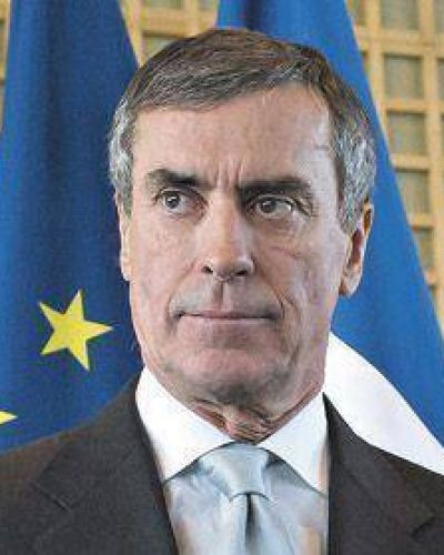 Cay� el ministro de Presupuesto