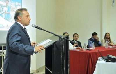 Se present� en Salta el programa de cr�ditos fiscales para peque�as y medianas empresas