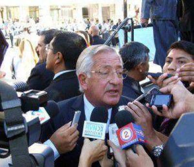Fellner afirm� que el Ingenio La Esperanza �no va a parar� y que la zafra se va a realizar �de una forma u otra�
