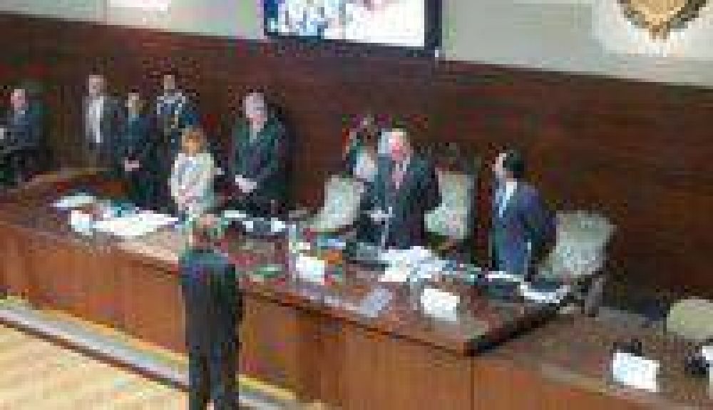 Las sesiones ordinarias se realizar�n opcionalmente los mi�rcoles, jueves o viernes a las 16