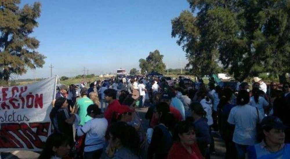 Atech va a paro en repudio a la represi�n a docentes