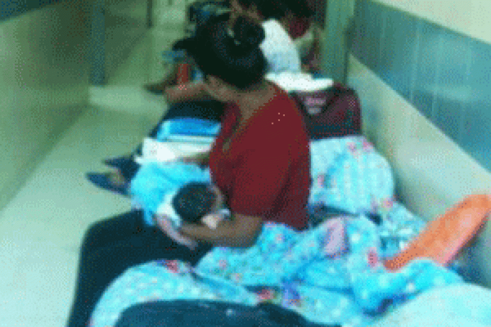 Hospital: Reci�n nacidos �internados� en pasillos