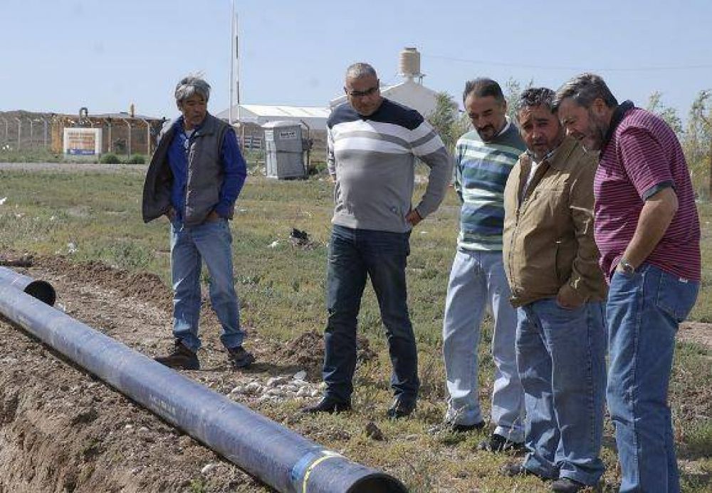 YPF inici� la construcci�n del acueducto de Pico Truncado