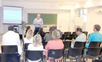 En el hospital se efectu� una reuni�n sobre mortalidad materno-infantil
