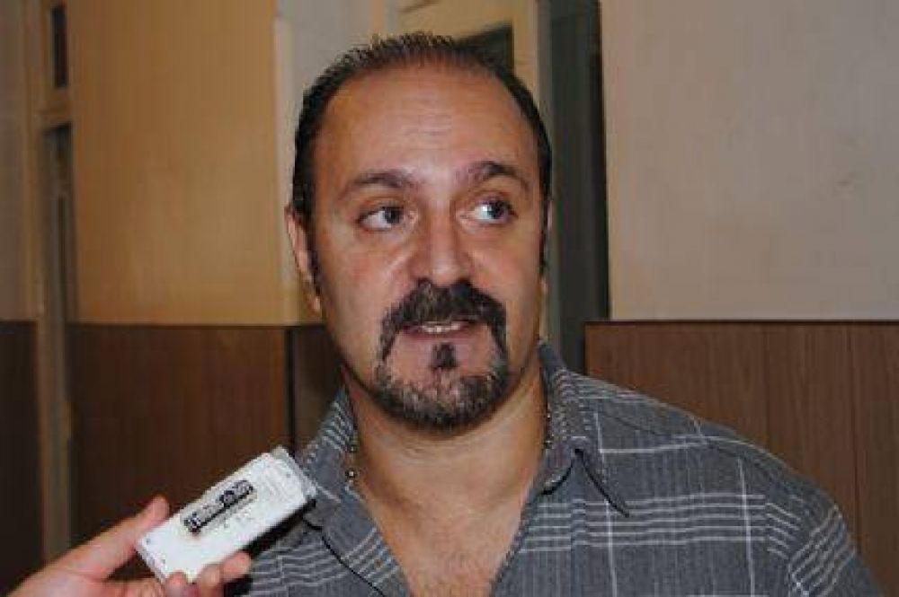 Giovanniello: �La situaci�n en el puerto est� complicada y se necesitan medidas macroecon�micas para reactivar la industria�