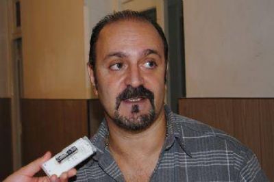Giovanniello: �La situaci�n en el puerto est� complicada y se necesitan medidas macroecon�micas para reactivar la industria�