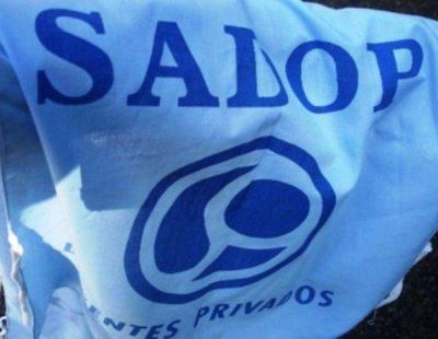 Denuncian el despido de un docente de un colegio privado