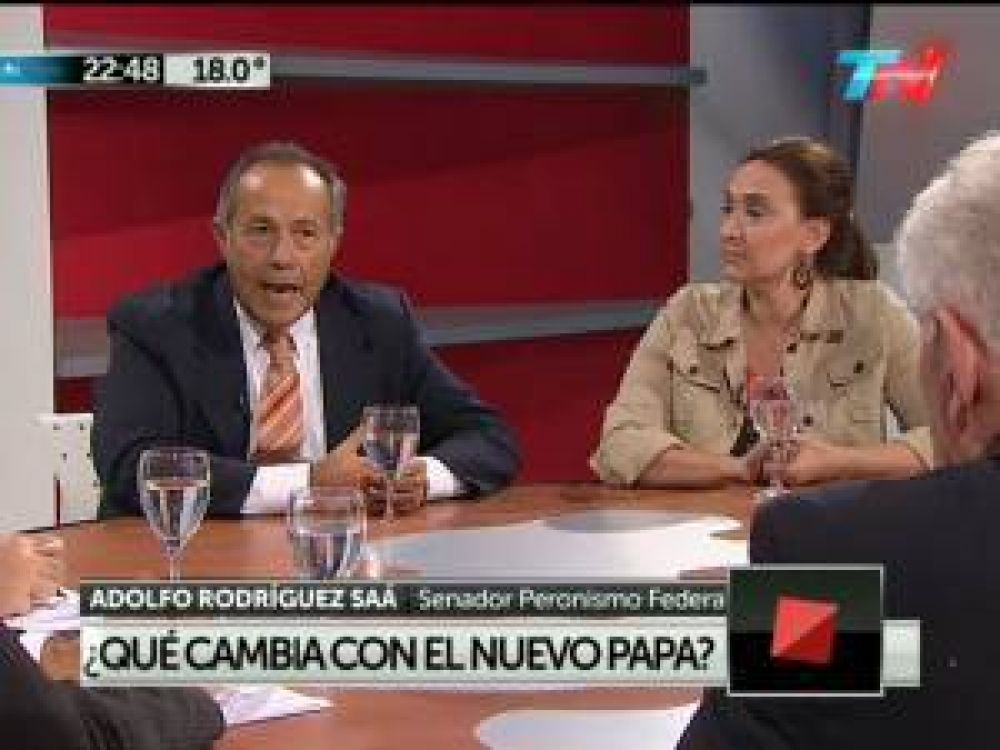 "El Papa ha decidido combatir la corrupci�n con el pueblo"