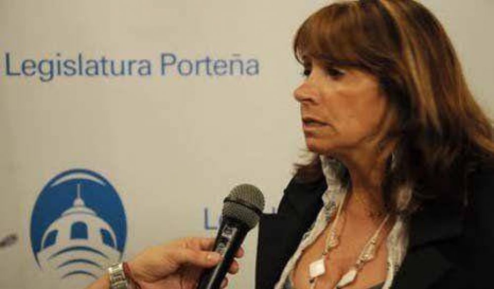 Presentan nuevo amparo por el TC 2000
