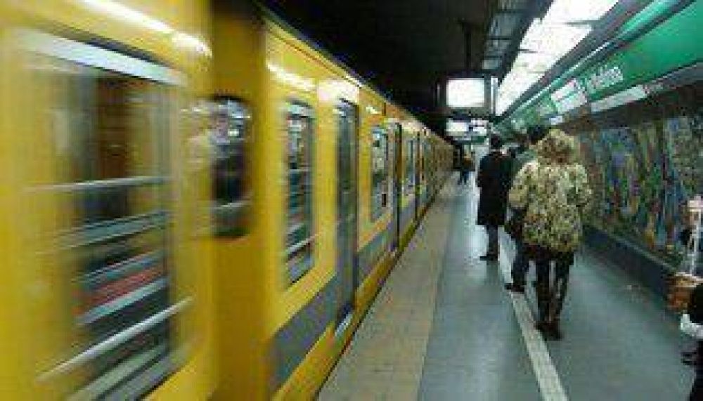 Subtes: la oposici�n brinda apoyo al juez que fren� el aumento