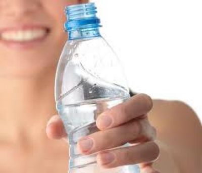 El consumo de agua porte�o supera en 1172% lo recomendado por la OMS