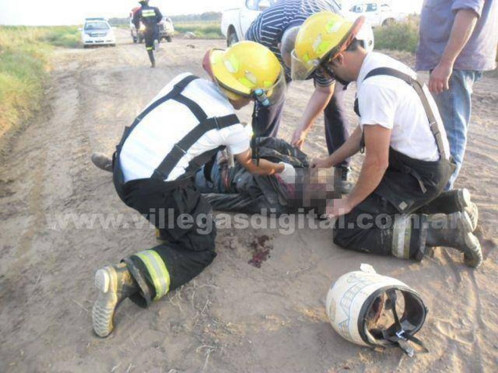 Muere una persona de Bunge, tras chocar a un perro en un camino rural