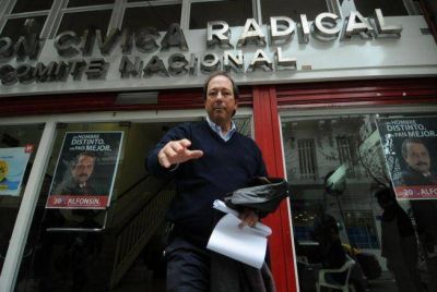 Compar� a Cristina con Mart�nez de Hoz