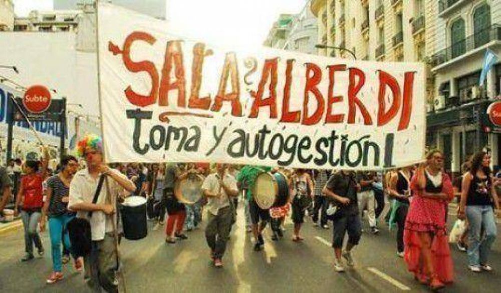 La Justicia orden� allanar y desalojar el Centro Cultural San Mart�n