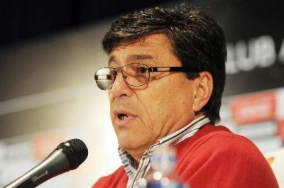 Passarella asegur� que River "tiene equipo para pelear el campeonato"