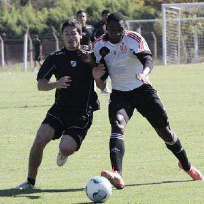 Amistoso ante All Boys: Galletti hizo f�tbol para los suplentes