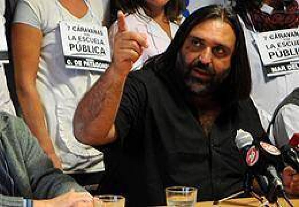 Docentes confirman que seguir�n las medidas de fuerza