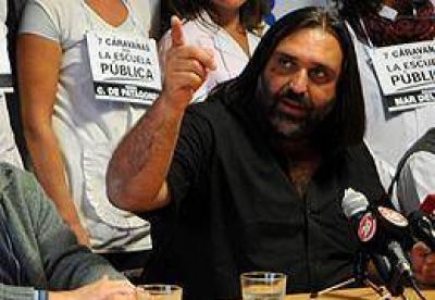 Docentes confirman que seguir�n las medidas de fuerza