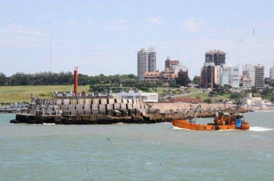En el puerto marplatense siguen esperando reunirse con el Gobierno