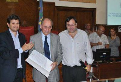 El Dr. Jos� Antonio Navia fue declarado Visitante Notable de Mar del Plata