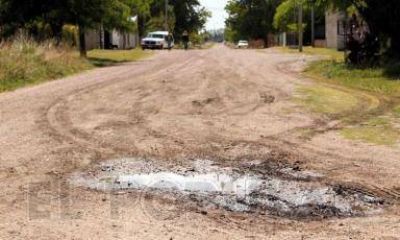 Tras el reclamo de los vecinos, pondr�n agua corriente en el barrio Villa Magdalena